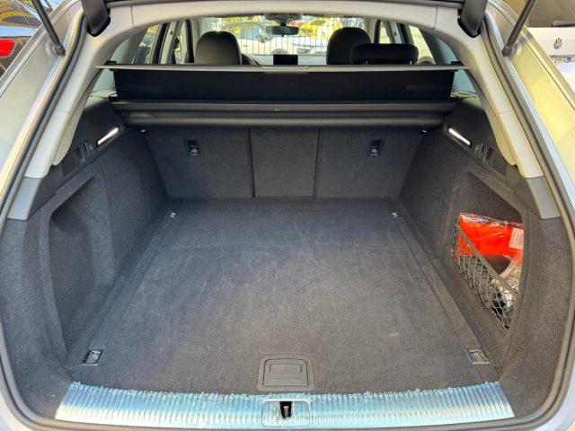 AUDI A4 Avant 30 TDI 136 CV S Tronic Business