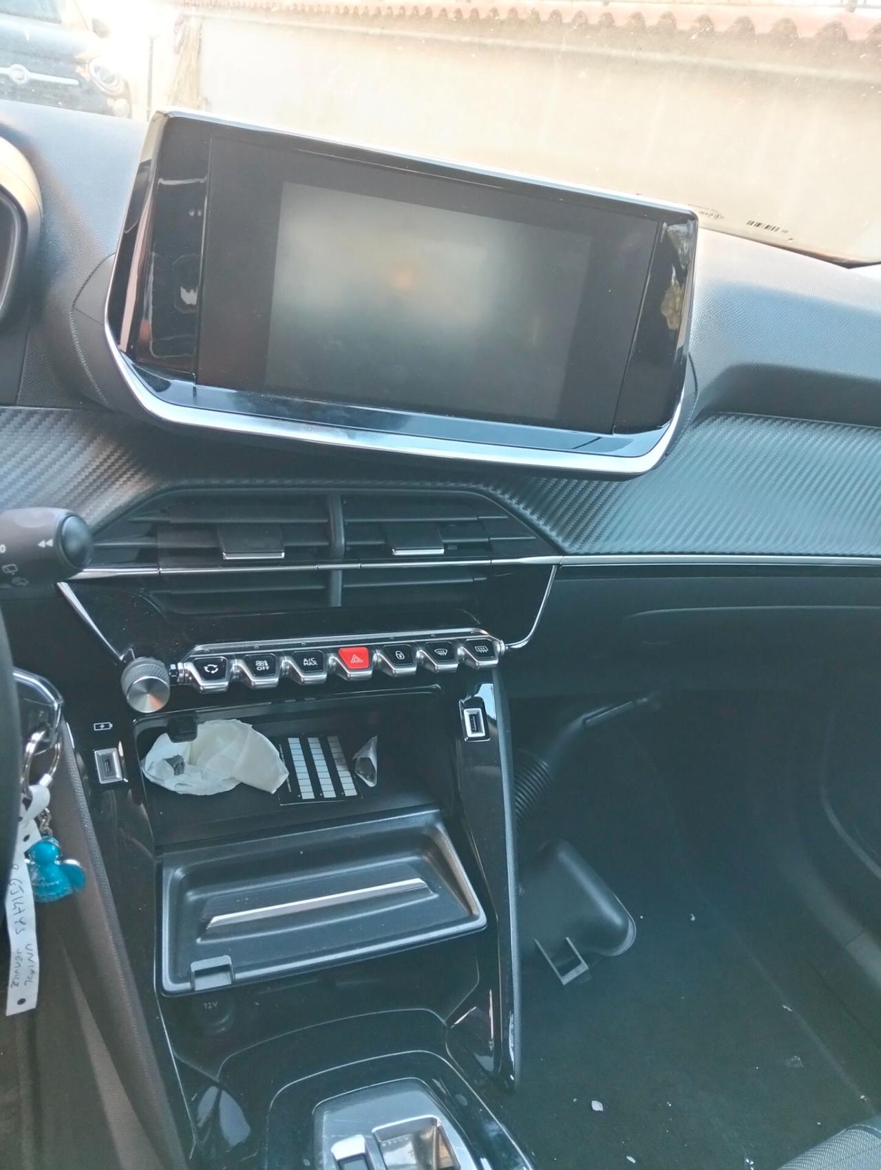 Peugeot 2008 1.5 HDi 130cv EAT8 2022 Motore ?