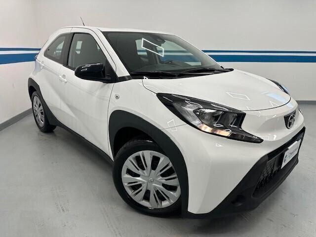 Toyota Aygo X 1.0 72 CV * AUTOMATICA * 12.000 KM * 2024 * NEOP *