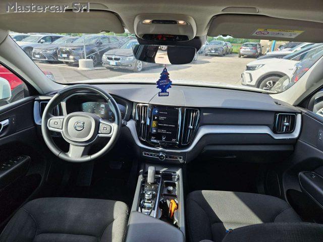 VOLVO XC60 XC60 II 2018 2.0 b4 Momentum Pro awd auto -GE944CR