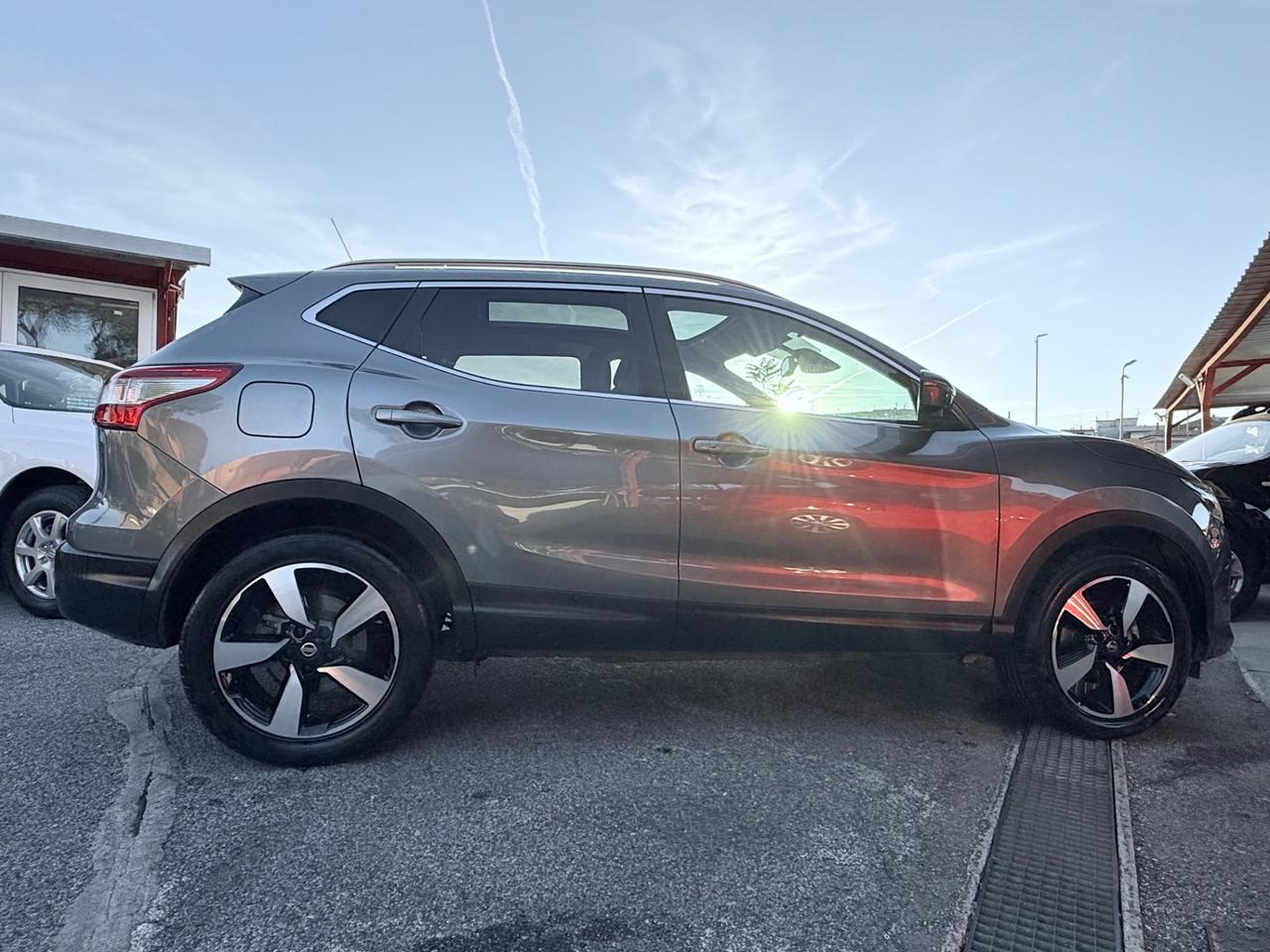 Qashqai 1.5 dCi Tekna-unipro( 58 mila km )-rate-garanzia