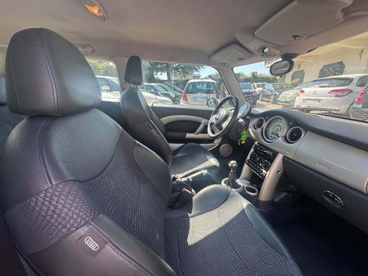 MINI 1.6 16V Cooper bellissima