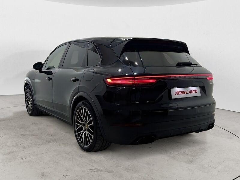 Porsche Cayenne Cayenne 3.0 V6 E-Hybrid