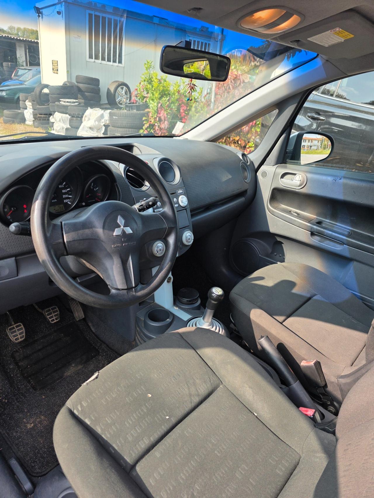Mitsubishi Colt 1.1 12V 3p. CZ3