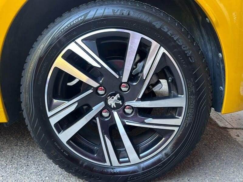 Peugeot 208 Allure Pack PureTech 100 S/S