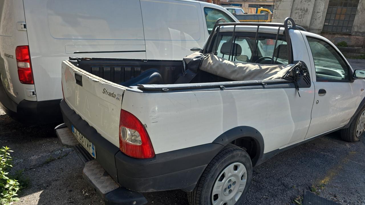 Fiat Strada 1.9 JDT Malibu