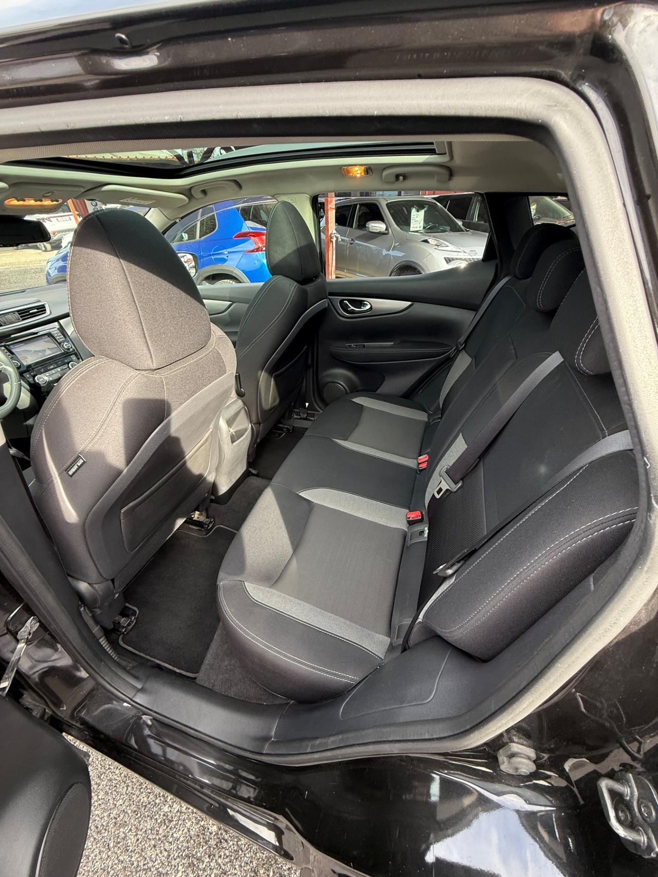 Qasqhqai 1.5 dci-unipro-( 65 mila km ) -unipro-rate