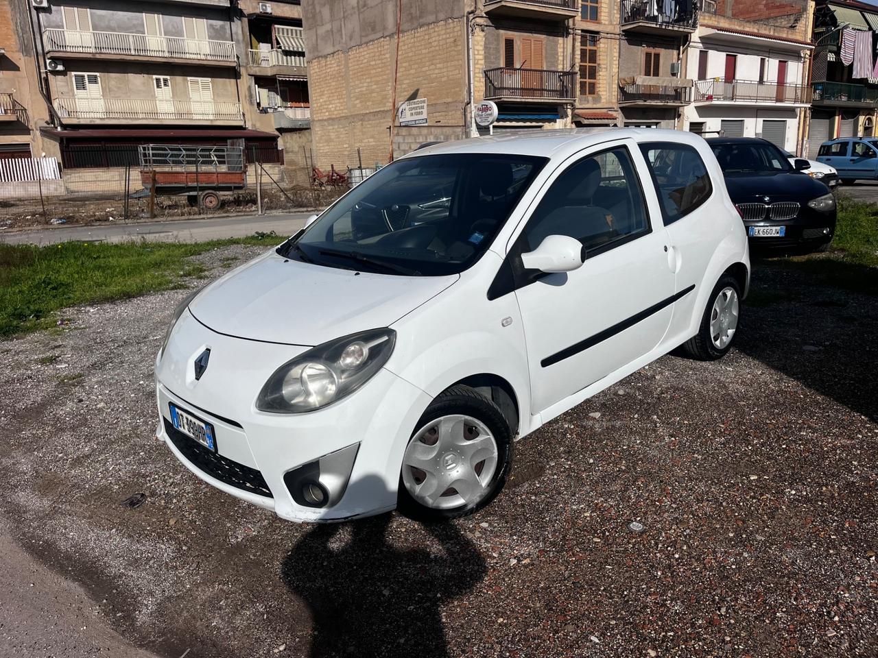 Renault twingo 1.2 benzina 2009 neopatentati