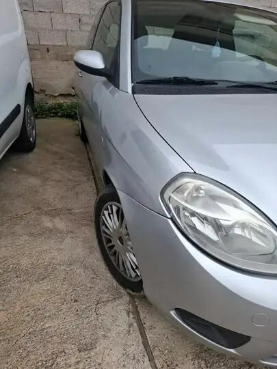 Lancia Ypsilon 1.2 - ok neopatentati