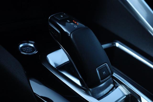 PEUGEOT 5008 PureTech 7 POSTI 130 S&S EAT8 GT Line