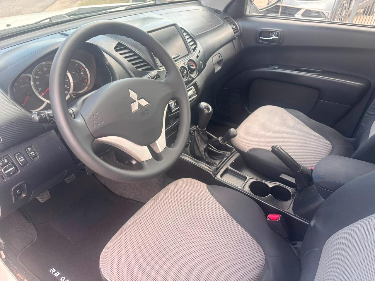 Mitsubishi L200 2.4 DI-D/154CV Club Cab Inform