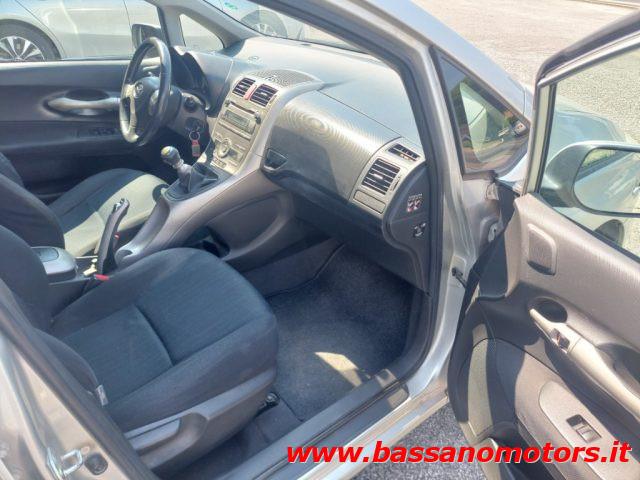 TOYOTA Auris 2.0 D-4D DPF 5 porte Sol