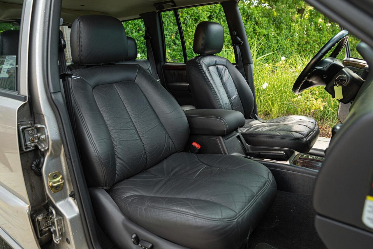 Jeep Grand Cherokee LIMITED LX 5.9 V8 - JEP00027