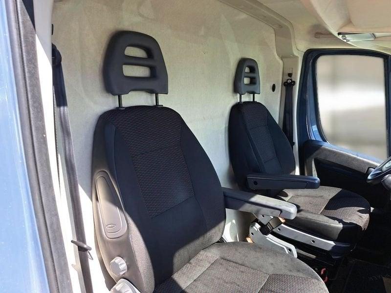 Peugeot Boxer 330 2.2 BlueHDi 120 S&S Furgone
