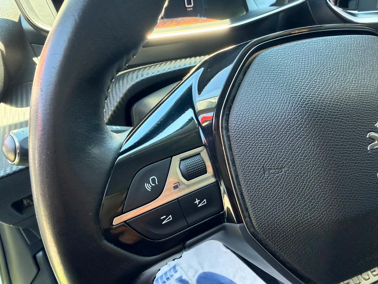 Peugeot 208 BlueHDi 100 Stop&Start 5 porte Allure