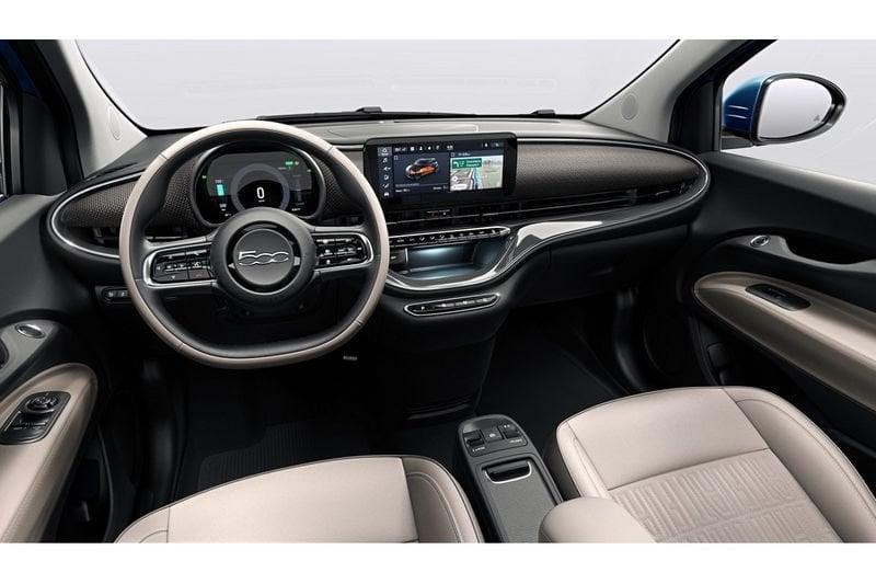 FIAT 500e Non disponibile (332) Berlina - Giorgio Armani 320 Berlina
