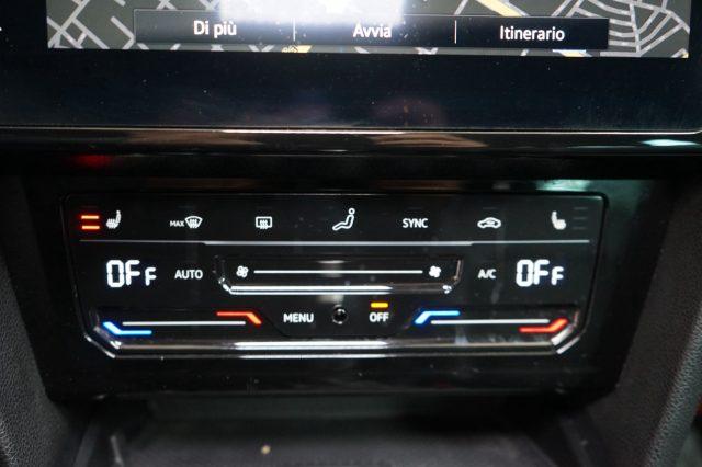 VOLKSWAGEN Passat Variant 2.0 TDI SCR EVO DSG Executive Certificata