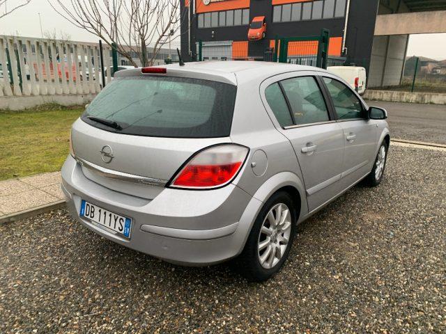 OPEL Astra 1.6 16V Twinport 5 porte Club
