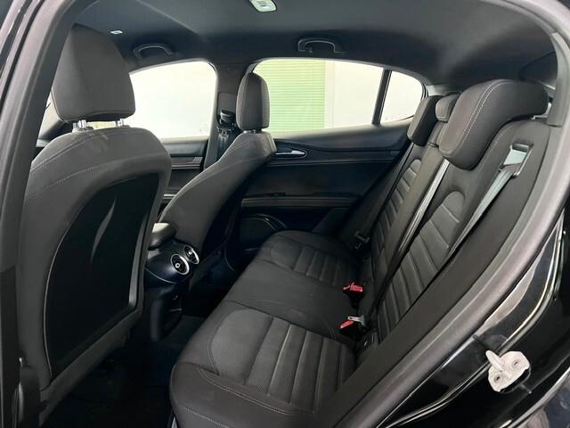 Alfa Romeo Stelvio 2.2 Turbodiesel 160 CV AT8 RWD Super