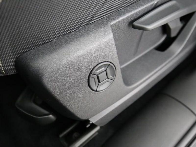 Audi Q5 TDI 150kW quattro S tronic S Line Camera 360° 19"
