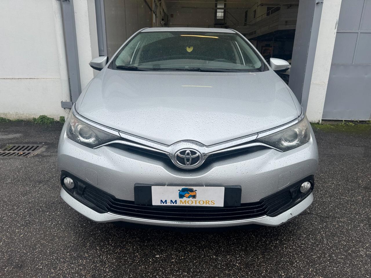 TOYOTA Auris 1.6 D-4D Lounge