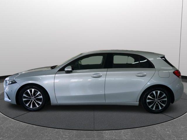 MERCEDES-BENZ A 180 d Automatic Business Extra Uniprop. Certificata