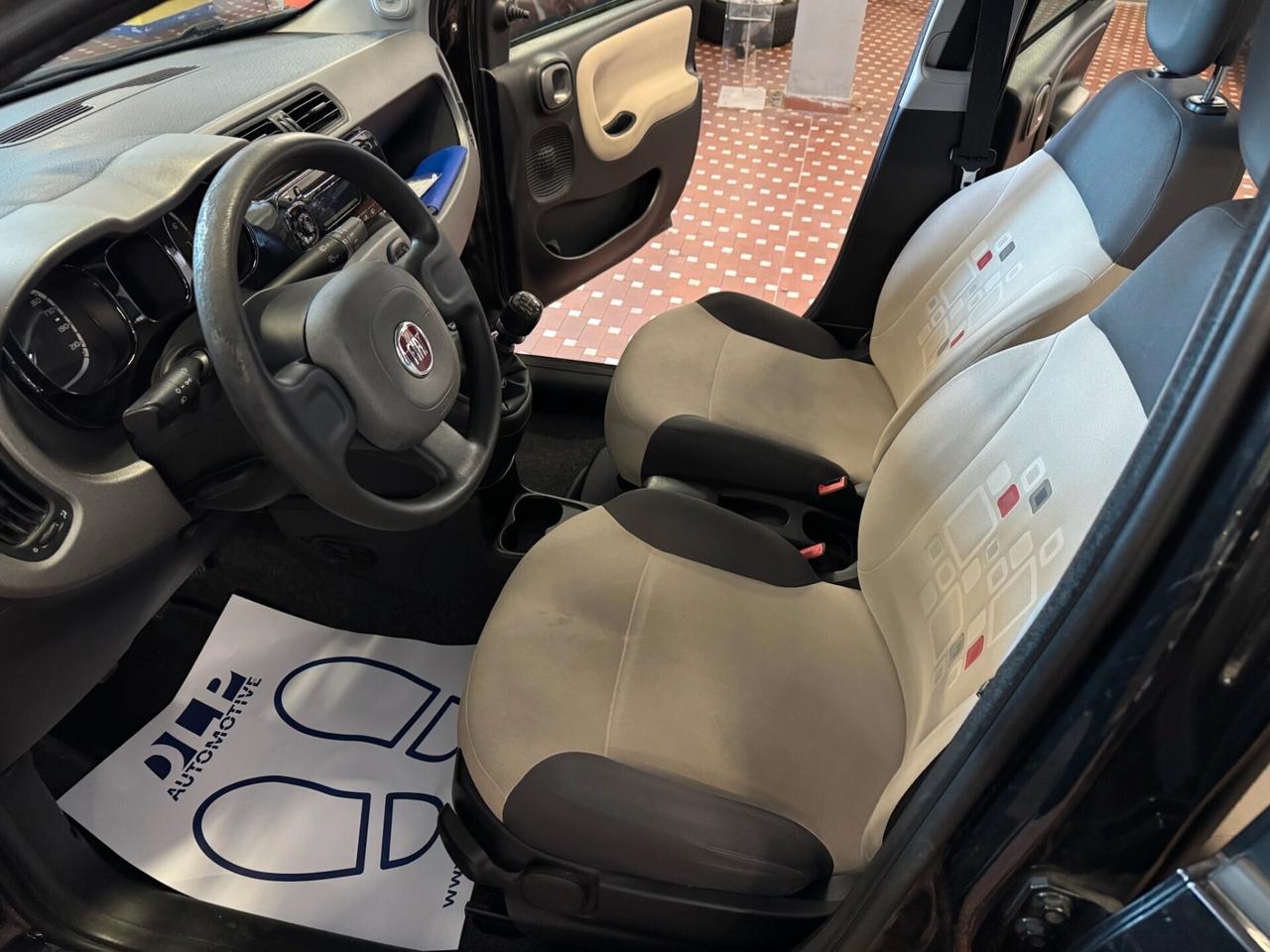 Fiat Panda 1.2 Lounge - NEOPATENTATI - UNICO PROPRIETARIO