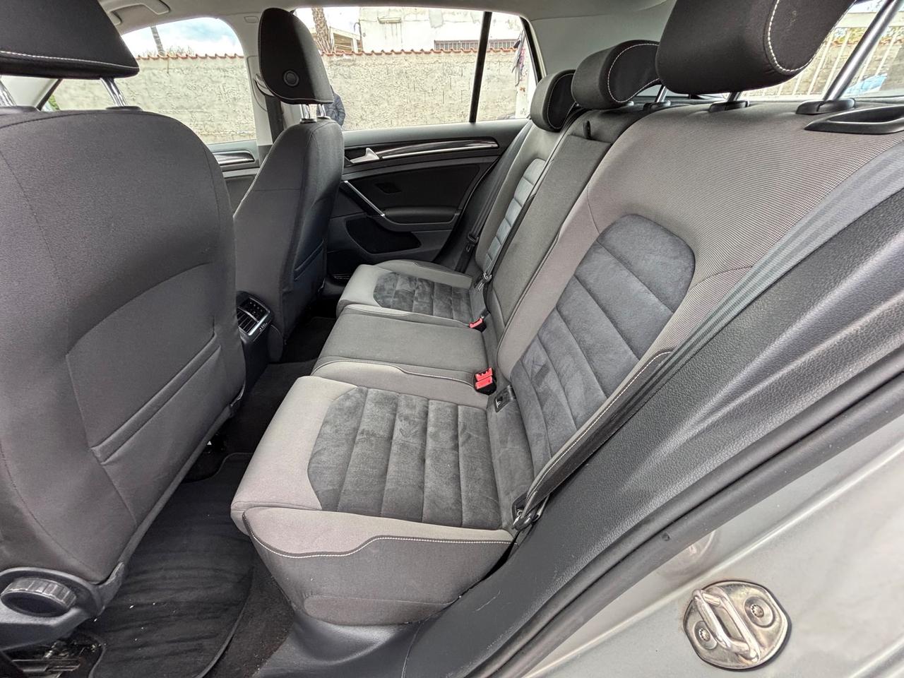 VW GOLF 1.6TDI 105CV 4MOTION HIGHLINE