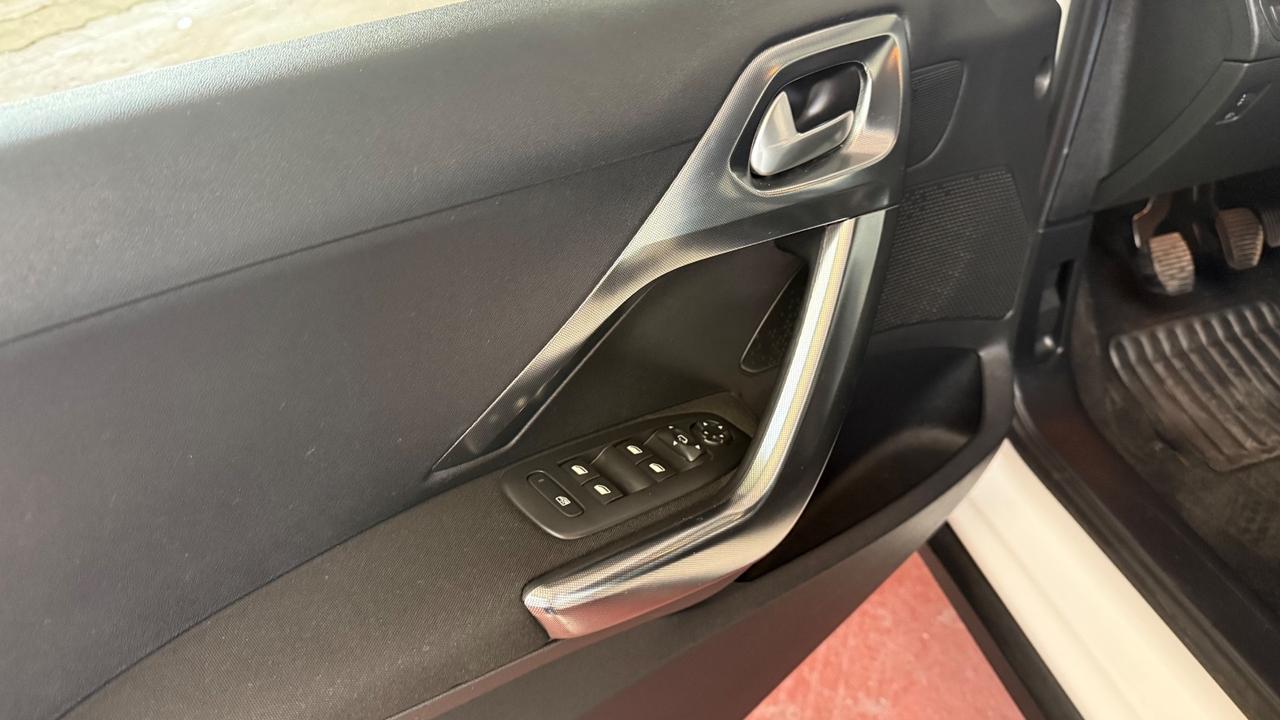 Peugeot 2008 110 S&S Allure