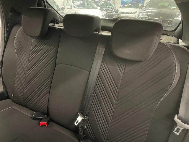 LANCIA Ypsilon 1.0 Hybrid Gold