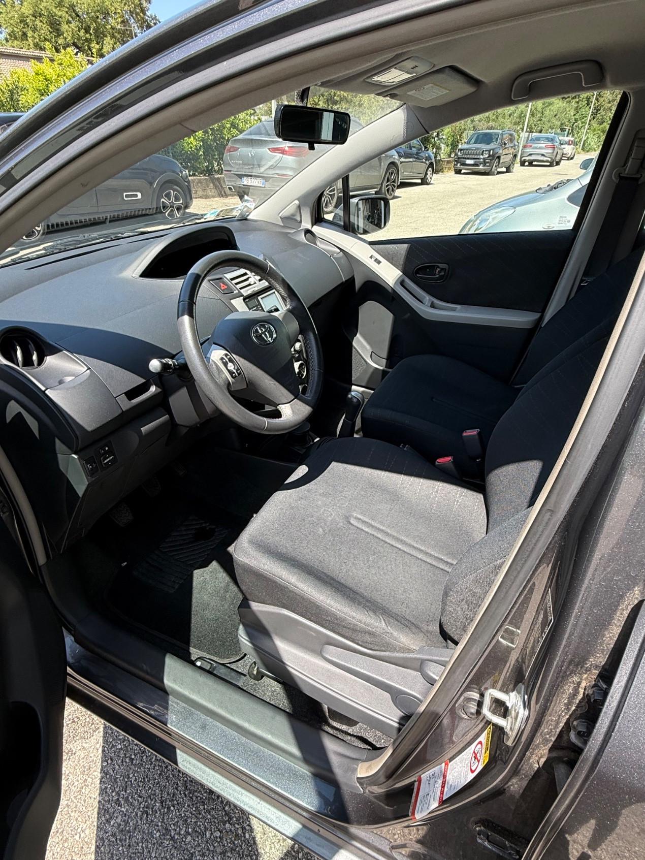 Toyota Yaris 5 Porte Yaris 5p 1.0 Navi