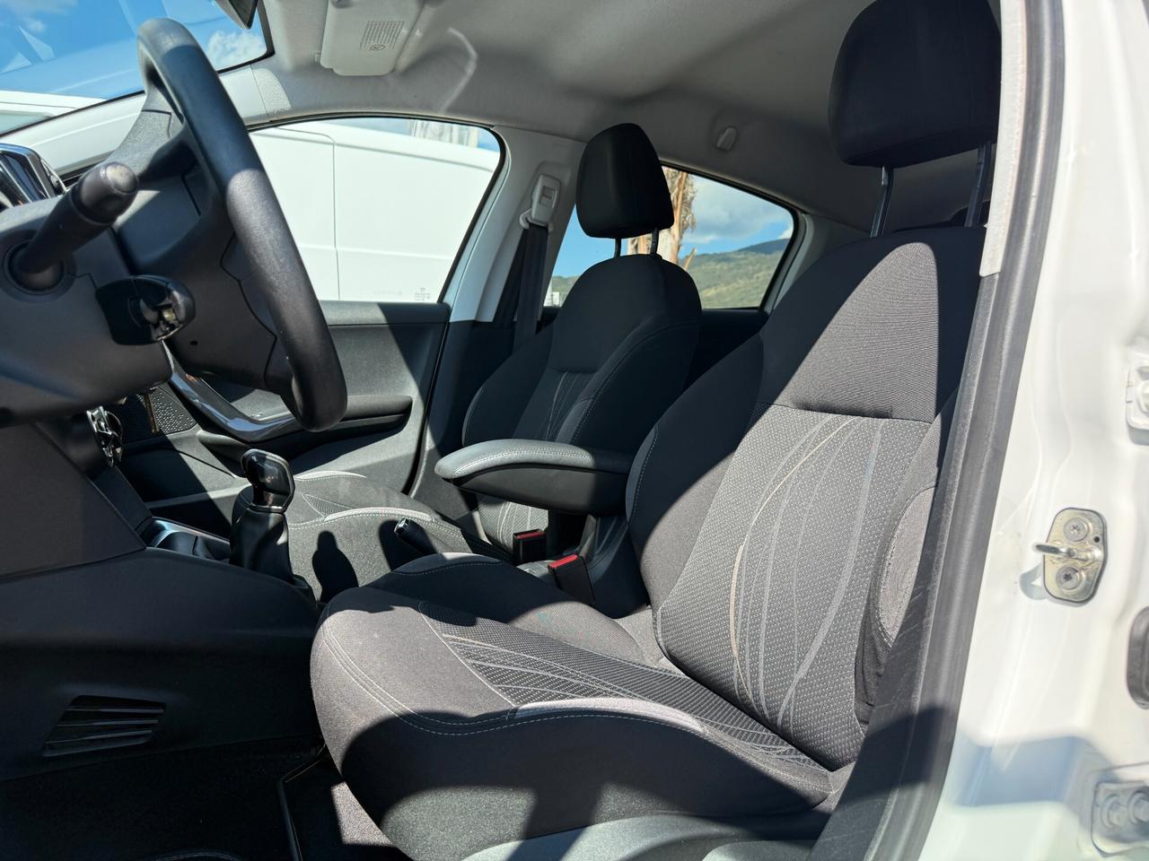 PEUGEOT 208 ANNO 2013 1.2 BENZINA 82 CV