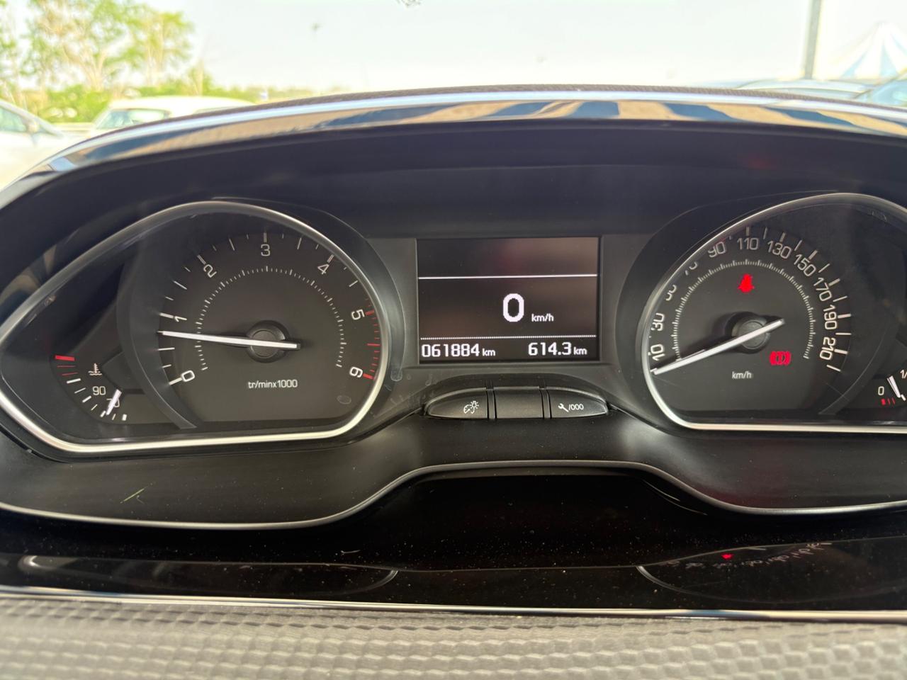 Peugeot 208 BlueHDi 75 5 porte Allure GRIGIO OPACO