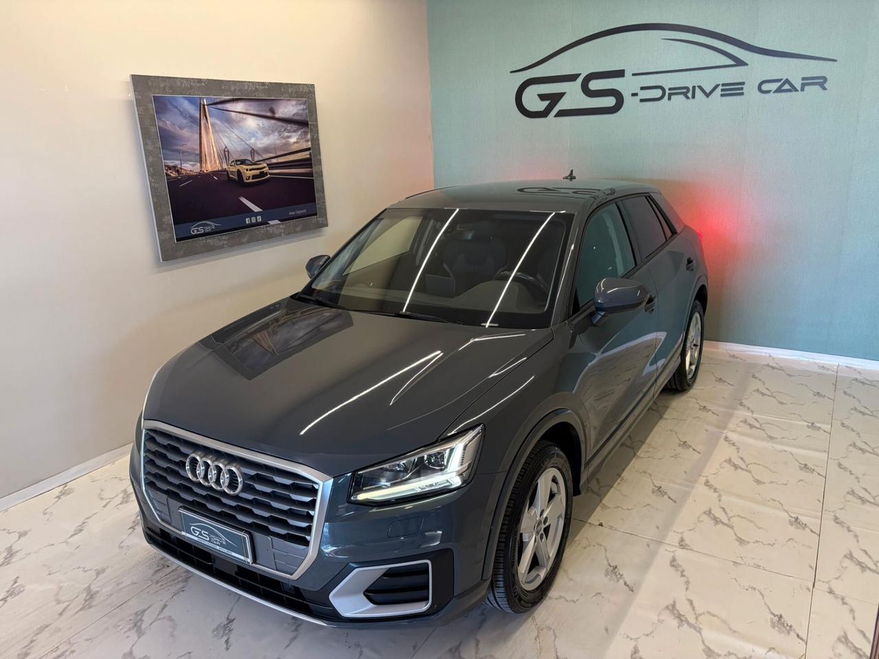 Audi Q2 1600cc TDI 116cv IDENTITY BLACK