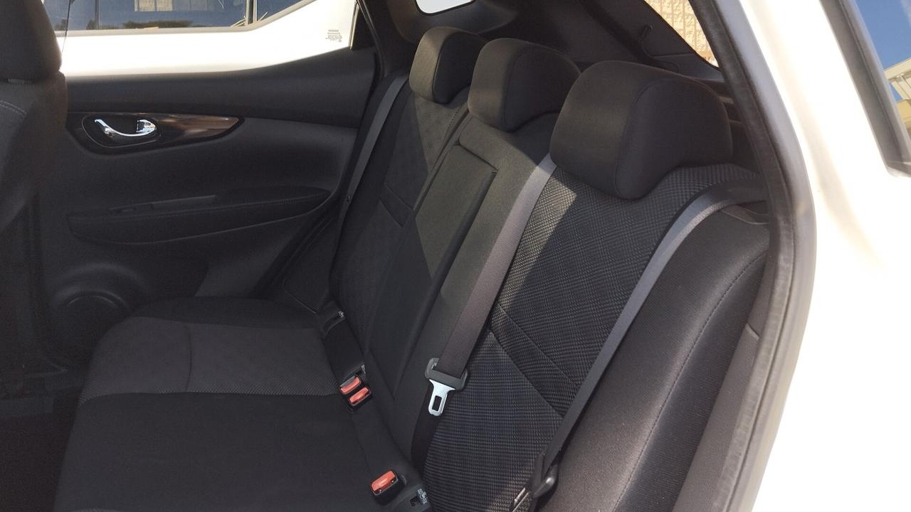 NISSAN QASHQAI TETTO-NAVI-CAMERA 360