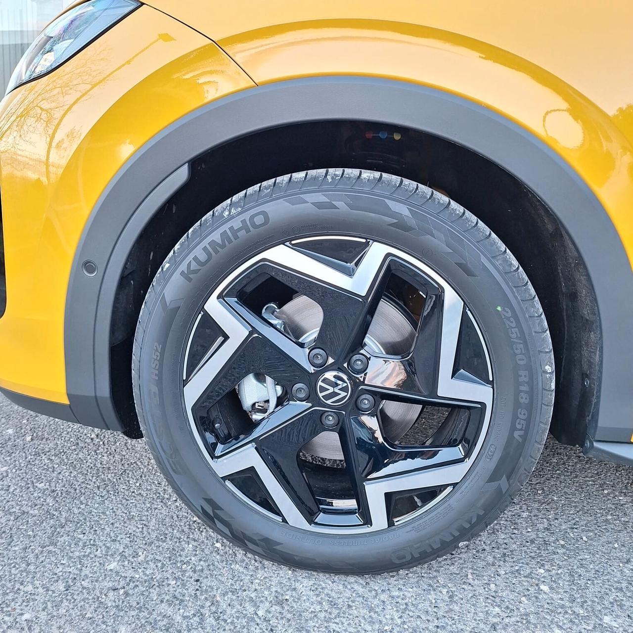 VOLKSWAGEN NEW T-ROC 1.5 eTSI R-LINE ACT 150CV DSG