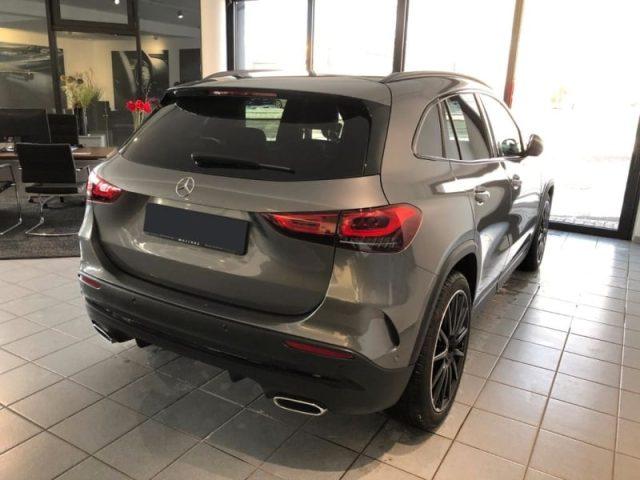 MERCEDES-BENZ GLA 200 d Automatic 4Matic Premium