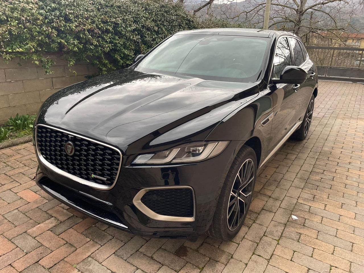 Jaguar F-Pace 2.0 D 204 CV AWD aut. R-Dynamic S cerchi da 21’