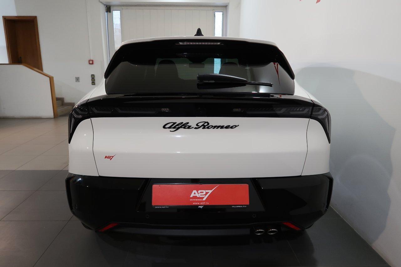 Alfa Romeo Junior 1.2 ibrida Ti 145cv edct6