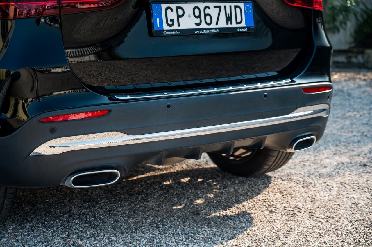 Mercedes-benz GLA 200 180 d Automatic AMG Line Advanced Plus