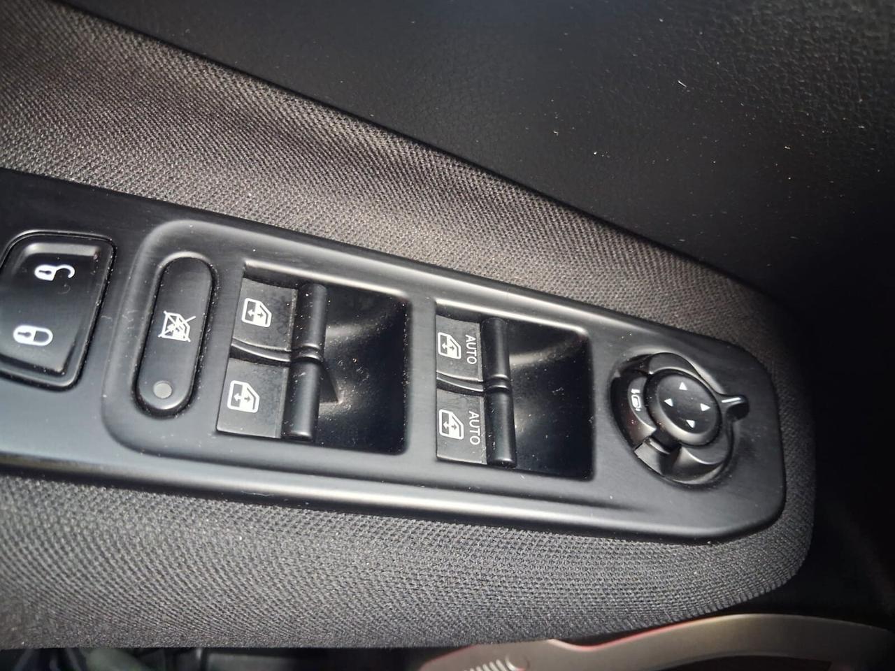 Jeep Renegade 1.4 M. A. LONGITUDE. GPL