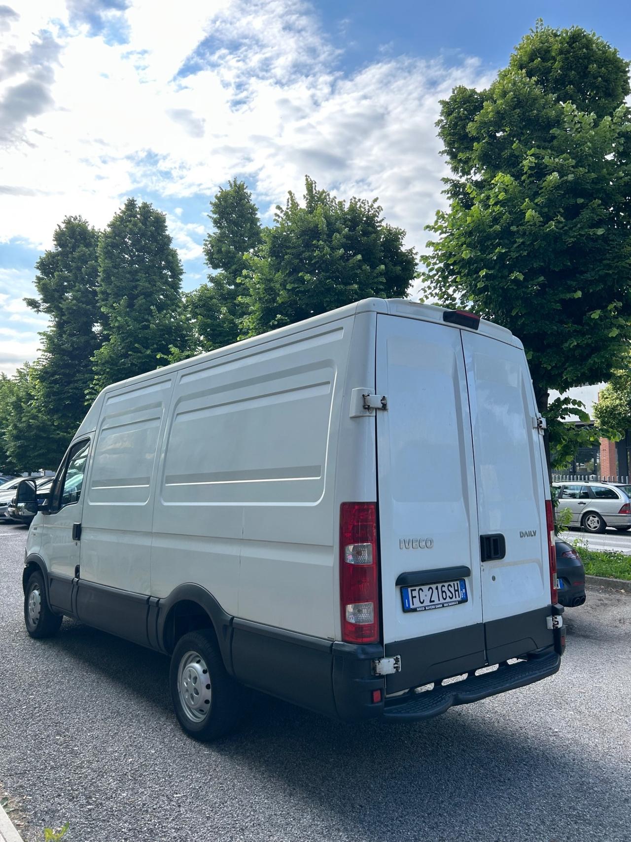 Iveco Daily tetto alto