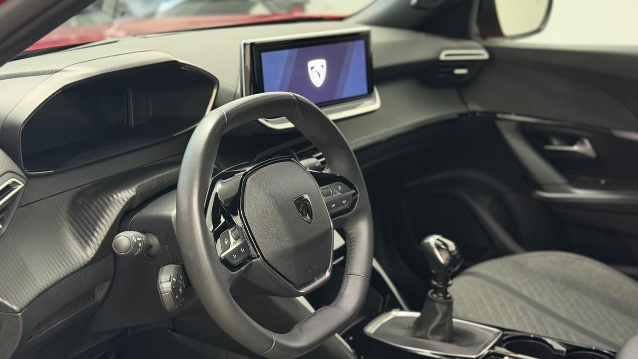 Peugeot 2008 1.2 benz 101cv ALLURE