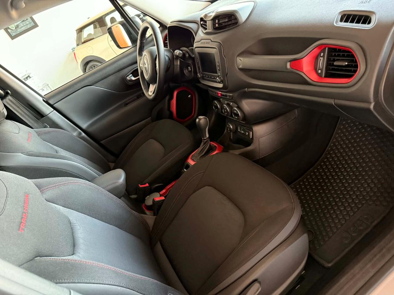 Jeep Renegade 2.0 Mjt 170CV 4WD Active Drive Low Trailhawk