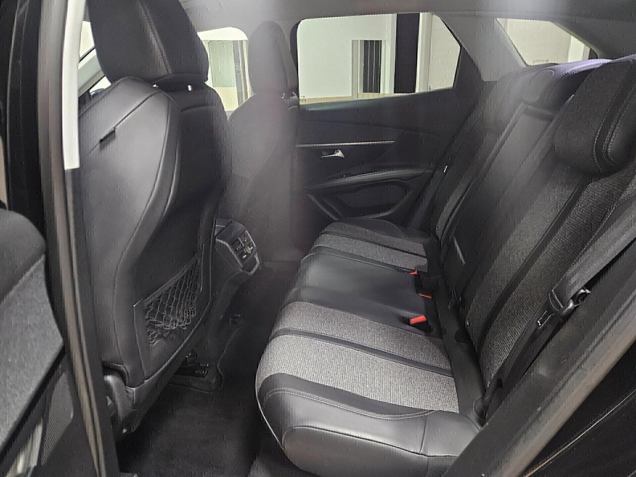 Peugeot 3008 BlueHDi 130 S&S Allure