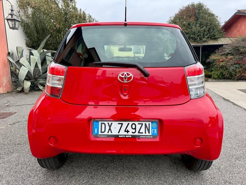 Toyota iQ 1.0 Sol