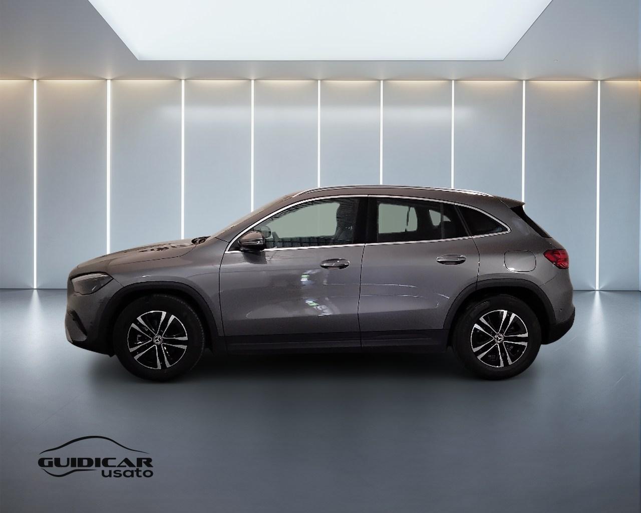 Mercedes-Benz GLA-H247 2023 - GLA 180 d Advanced auto