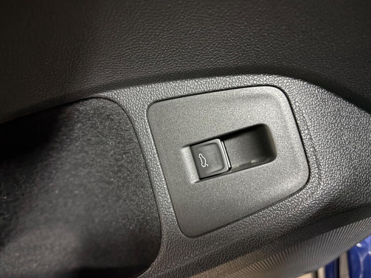 Volkswagen Tiguan 2.0 TDI DSG ** SPORT 4MOTION BMT