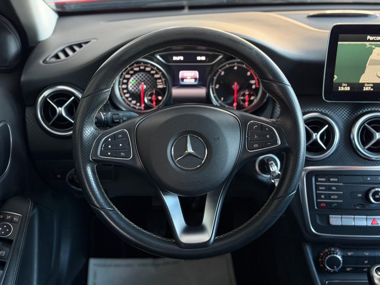 Mercedes A 200 d Sport Euro6 Neopatentati RED-LINE