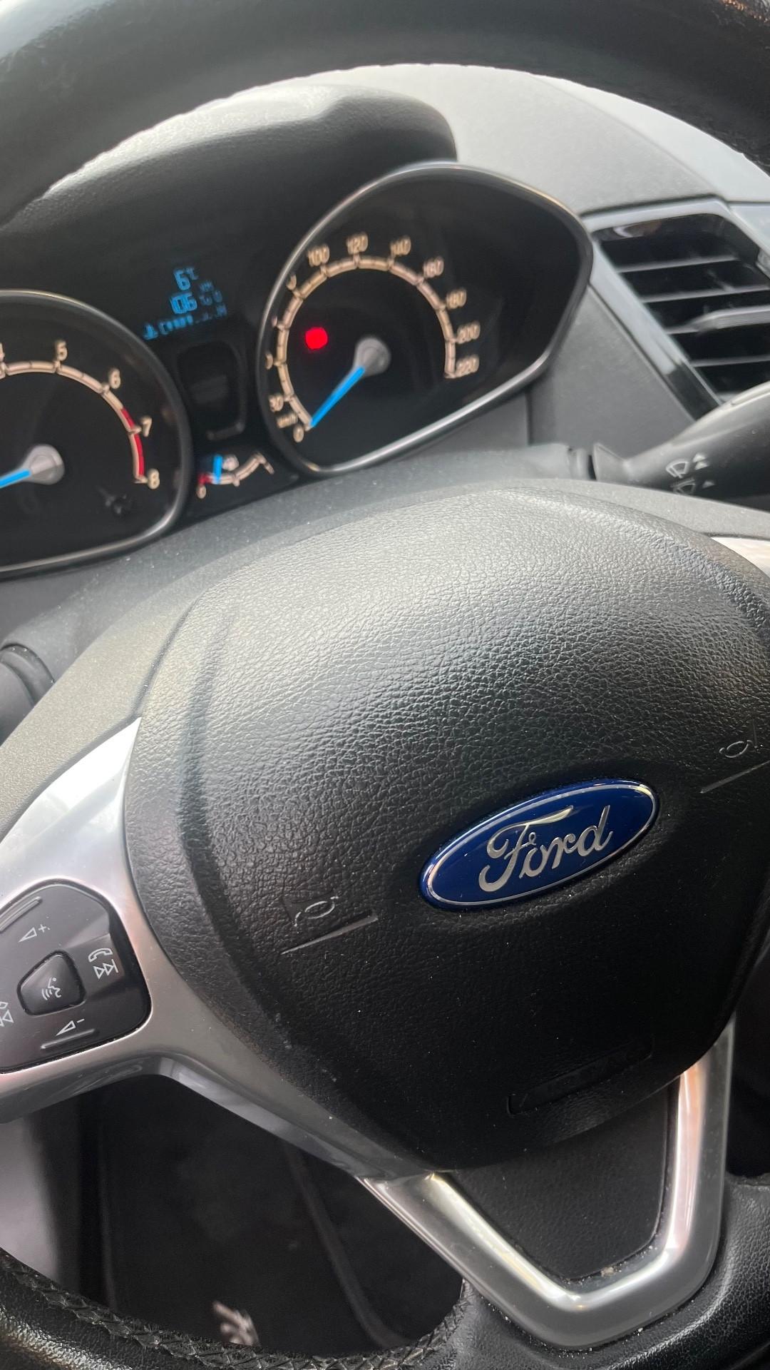 Ford Fiesta 1.2 60CV 5 porte Titanium